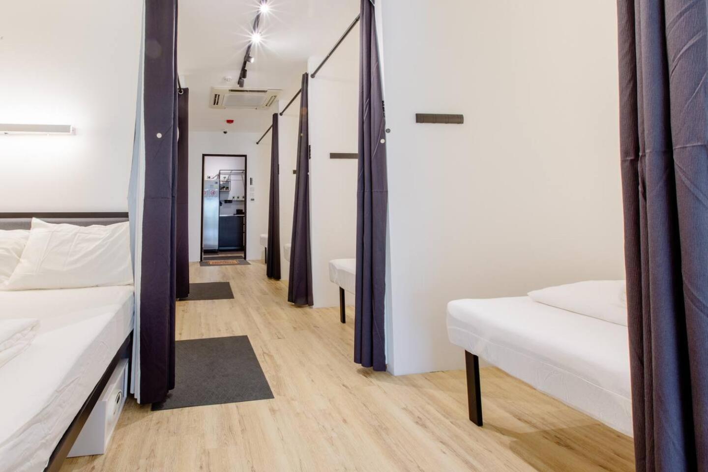 Radzone Hostel Singapore Exterior photo