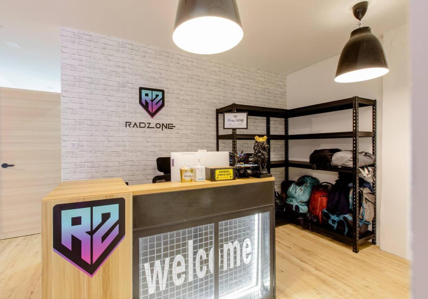 Radzone Hostel Singapore Exterior photo